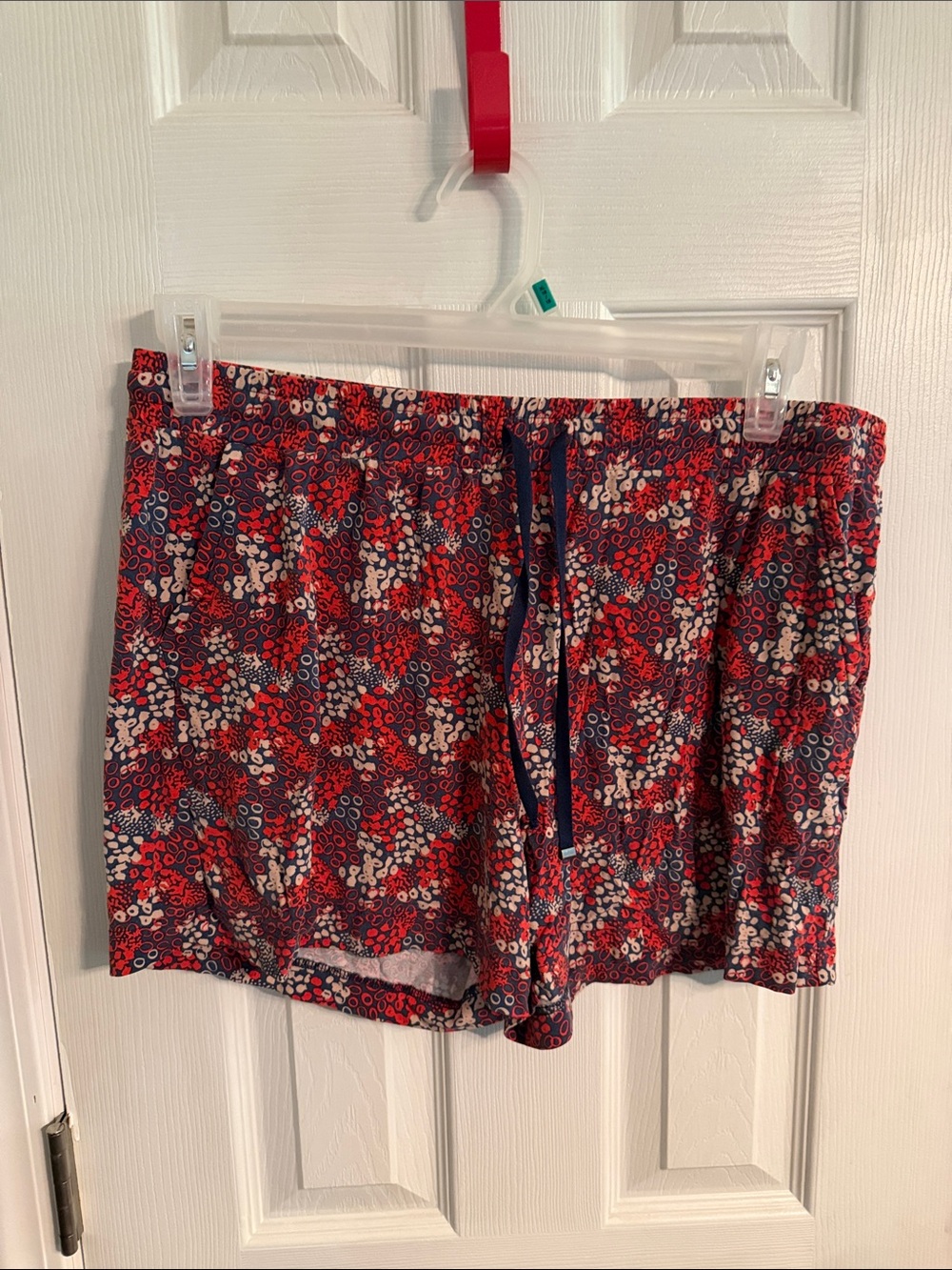 Cardani Women's Red Floral Drawstring Shorts size XXL